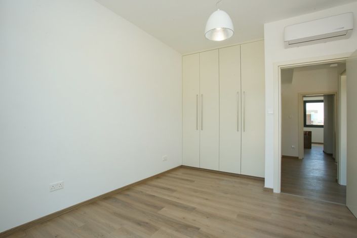 Image No.12-3 Bed Villa for sale