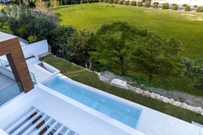 25b0b9fc-32bb-4726-b232-aaaf31ce3eb0