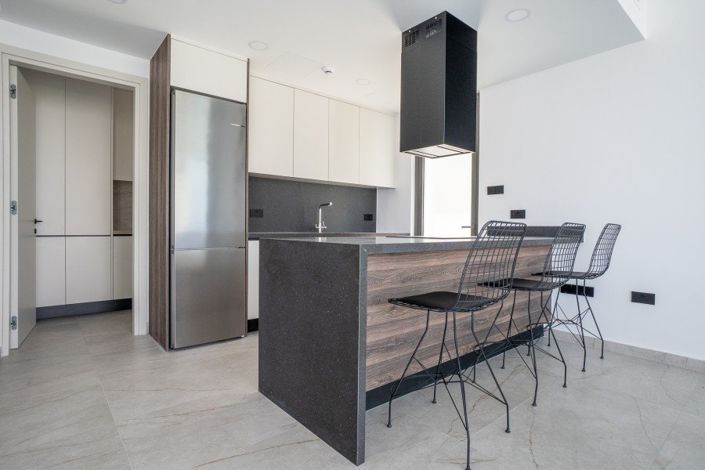 Image No.2-3 Bed Villa for sale