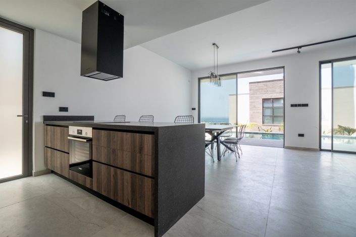 Image No.7-3 Bed Villa for sale