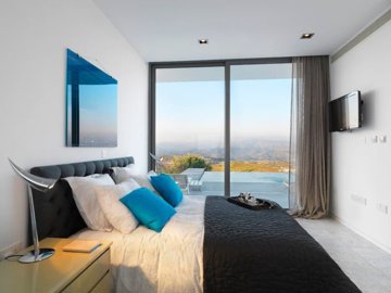 91d22456-c7f2-4797-8033-2b93fe4f78c7