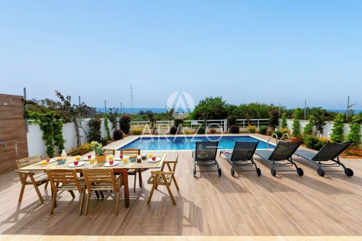 Image No.3-3 Bed Property for sale