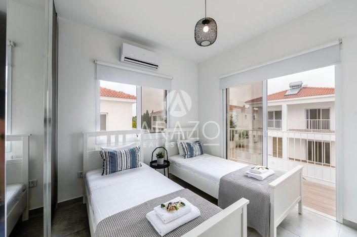 Image No.9-3 Bed Property for sale