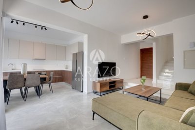 d990b5d8-7c27-40f7-958c-a47a592a1525