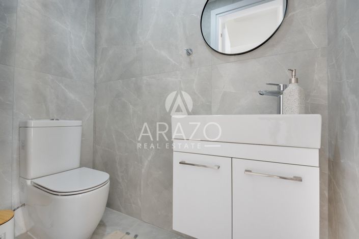 Image No.9-3 Bed Property for sale