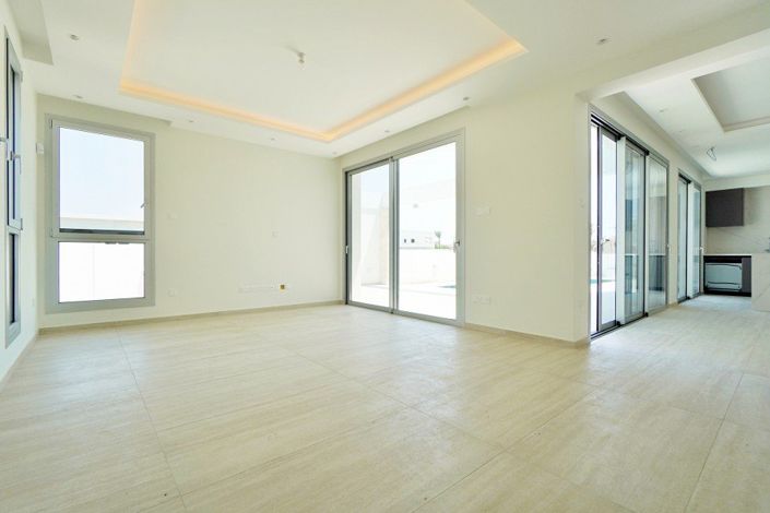 Image No.5-3 Bed Villa for sale