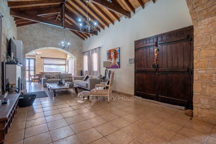 Image No.8-3 Bed Villa for sale