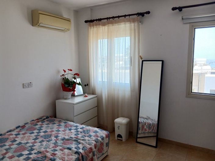 Image No.8-2 Bed House for sale