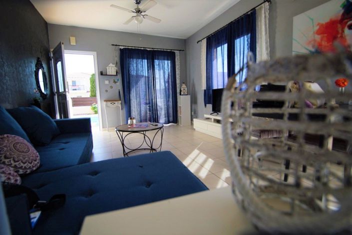 Image No.3-2 Bed House for sale