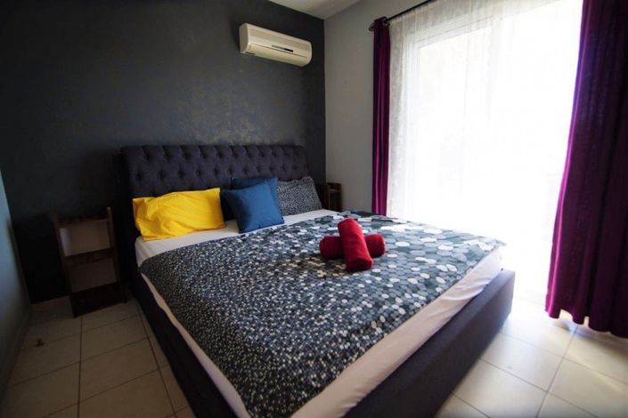 Image No.6-2 Bed House for sale