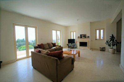 8e63e514-7276-4c6c-895b-1aa3c5afc1c7