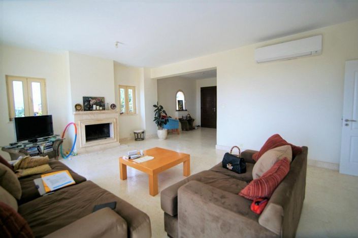 Image No.7-4 Bed Villa for sale