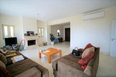 d4de9a5a-bff6-44ea-8cf2-a2df452e71af