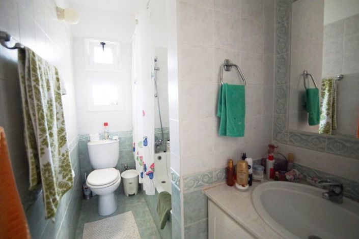 Image No.10-2 Bed House for sale