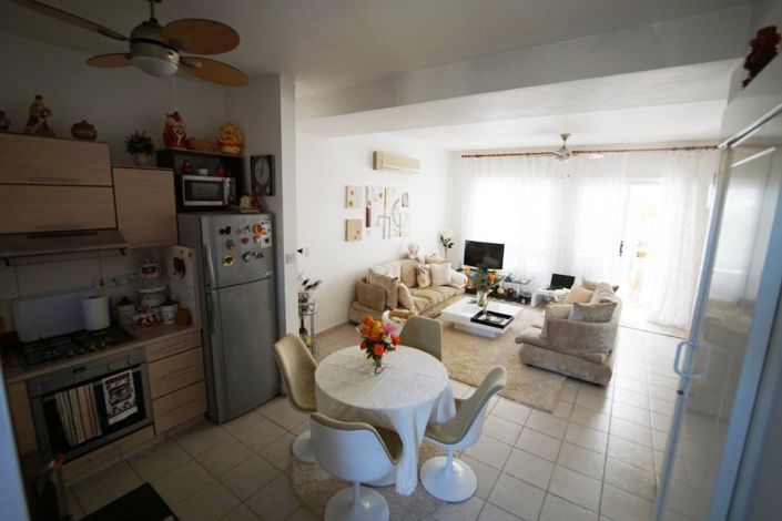 Image No.6-2 Bed House for sale