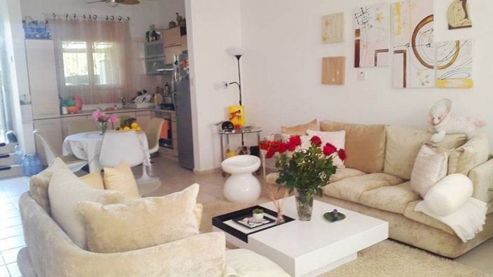 Image No.9-2 Bed House for sale