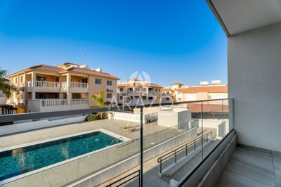 3227668c-f902-476e-8d2c-166235e9ef87