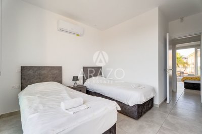 aa2a71ca-f154-434b-82b3-cefc31abd6de