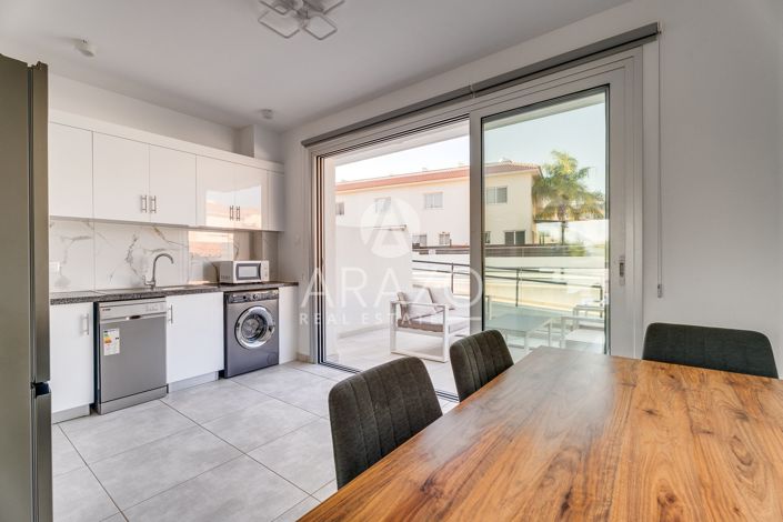 Image No.4-2 Bed House for sale