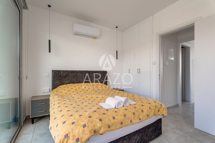 Image No.9-2 Bed House for sale