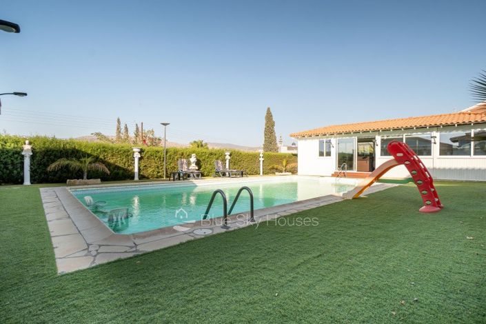 Image No.4-5 Bed Villa for sale