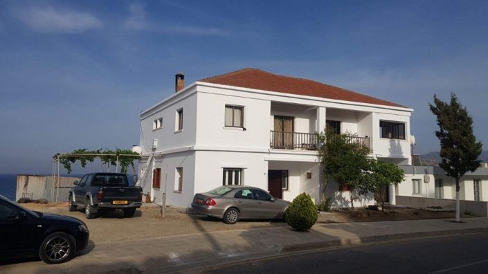Image No.1-6 Bed Villa for sale