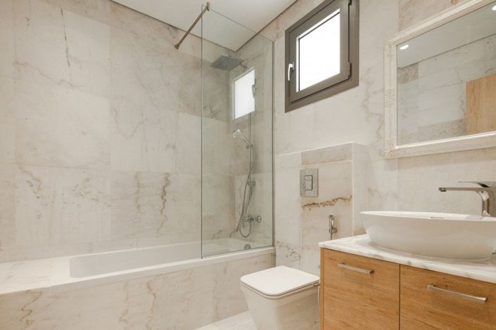 Image No.7-3 Bed Villa for sale