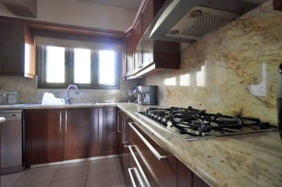 b660f691-99f0-43af-a859-4a2d17e83ecc