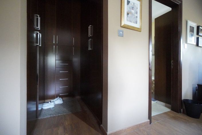 Image No.4-4 Bed Villa for sale