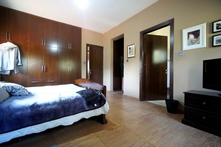 Image No.6-4 Bed Villa for sale