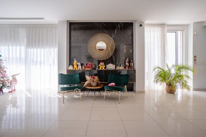 Image No.7-4 Bed Villa for sale