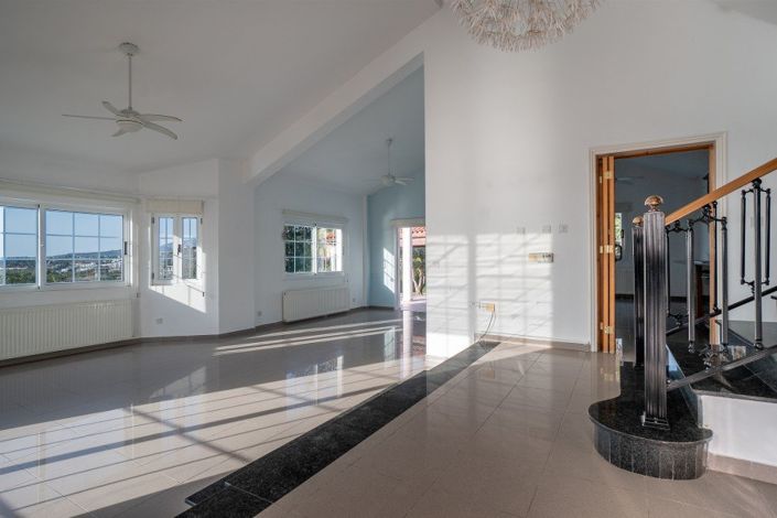 Image No.7-5 Bed Villa for sale