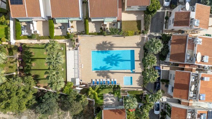 Image No.2-4 Bed Villa for sale