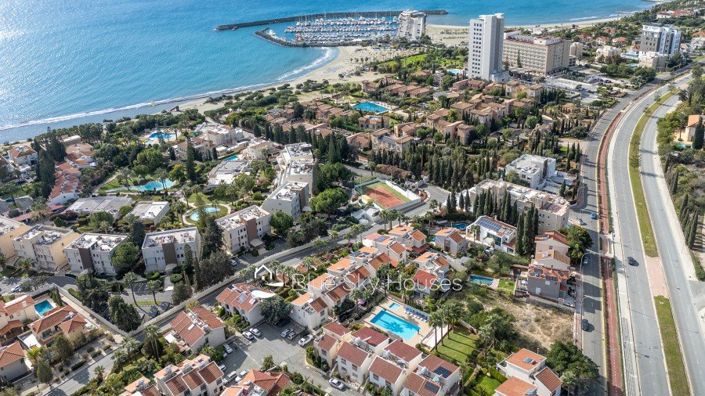 Image No.5-4 Bed Villa for sale