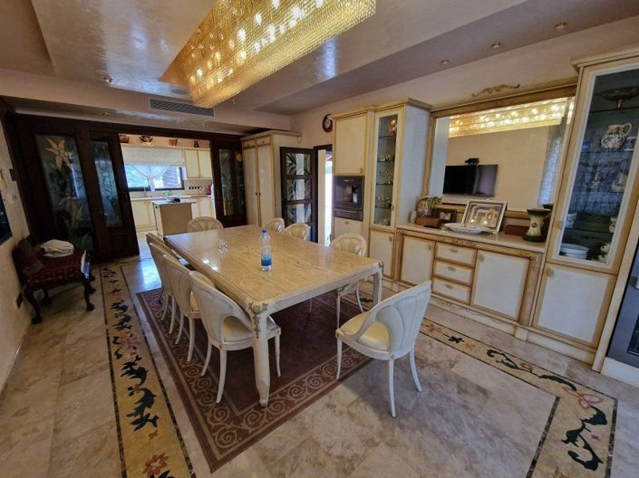 Image No.2-Villa de 5 chambres à vendre à Mesovounia