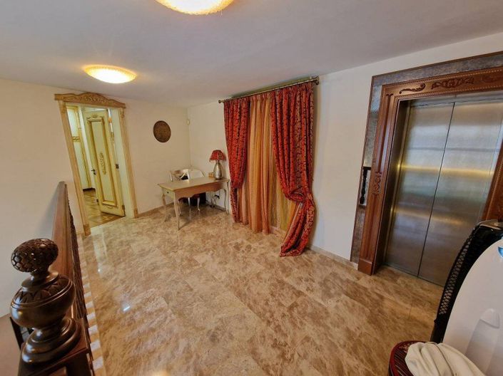 Image No.5-Villa de 5 chambres à vendre à Mesovounia