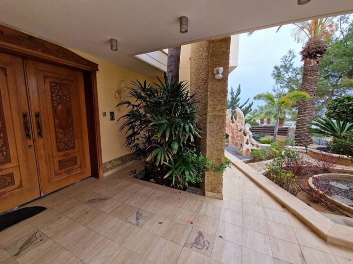 Image No.8-Villa de 5 chambres à vendre à Mesovounia