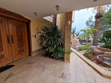 feb94d7a-136b-4b22-a95f-d079c4370d27