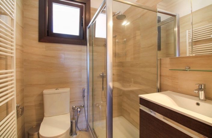 Image No.10-5 Bed Villa for sale