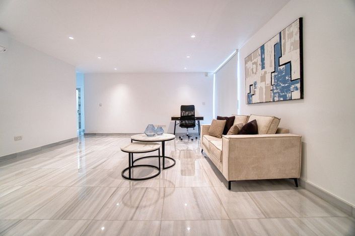 Image No.8-4 Bed Villa for sale