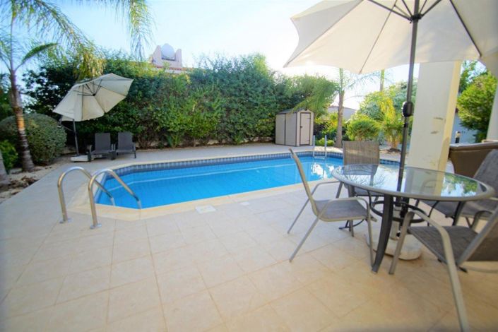 Image No.3-Villa de 3 chambres à vendre à Empa