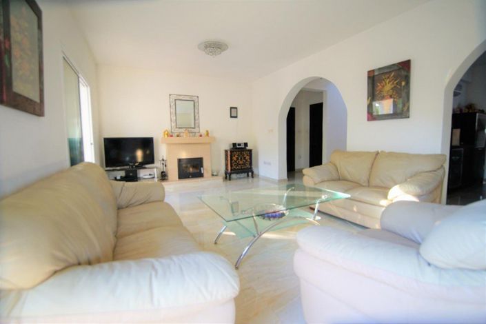 Image No.4-Villa de 3 chambres à vendre à Empa