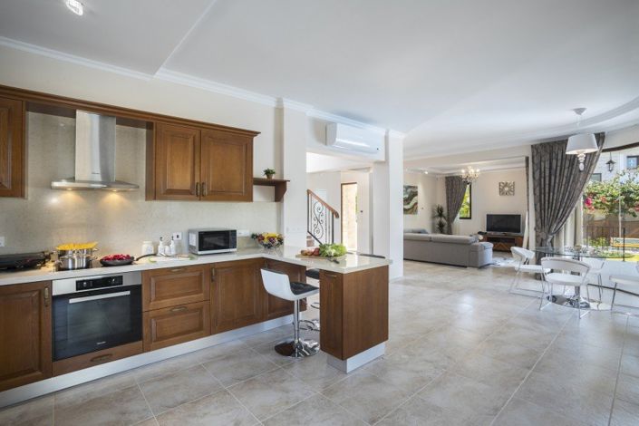 Image No.6-Villa de 4 chambres à vendre à Argaka