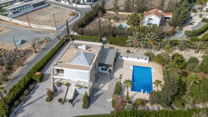 Image No.2-4 Bed Villa for sale