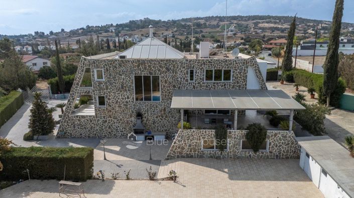 Image No.3-4 Bed Villa for sale