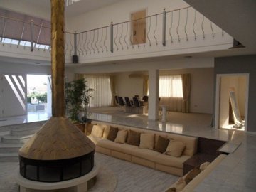 b370ed62-ac99-48ec-b677-53aab9ab0503