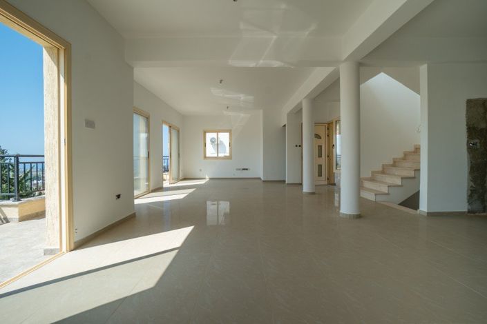 Image No.7-4 Bed Villa for sale