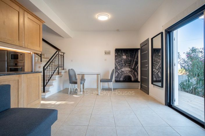 Image No.3-2 Bed Villa for sale