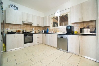 d4f6064f-d221-4124-b694-d709f64dd866