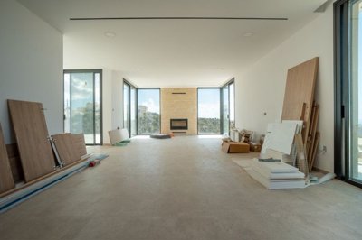 f967dc53-f200-43e4-9733-22f420fa2075